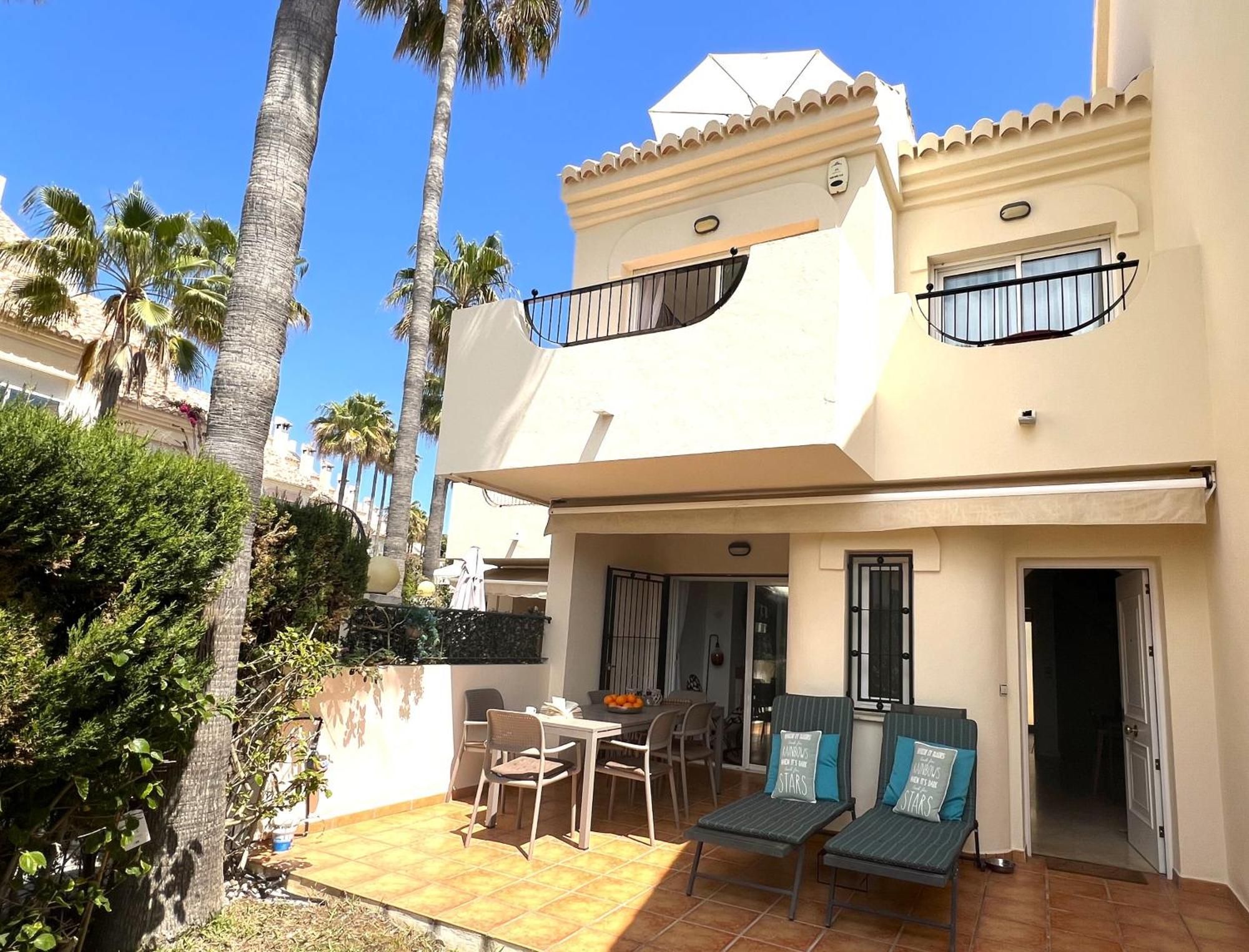 Stylish Townhouse In Beachfront Complex Marbella Buitenkant foto