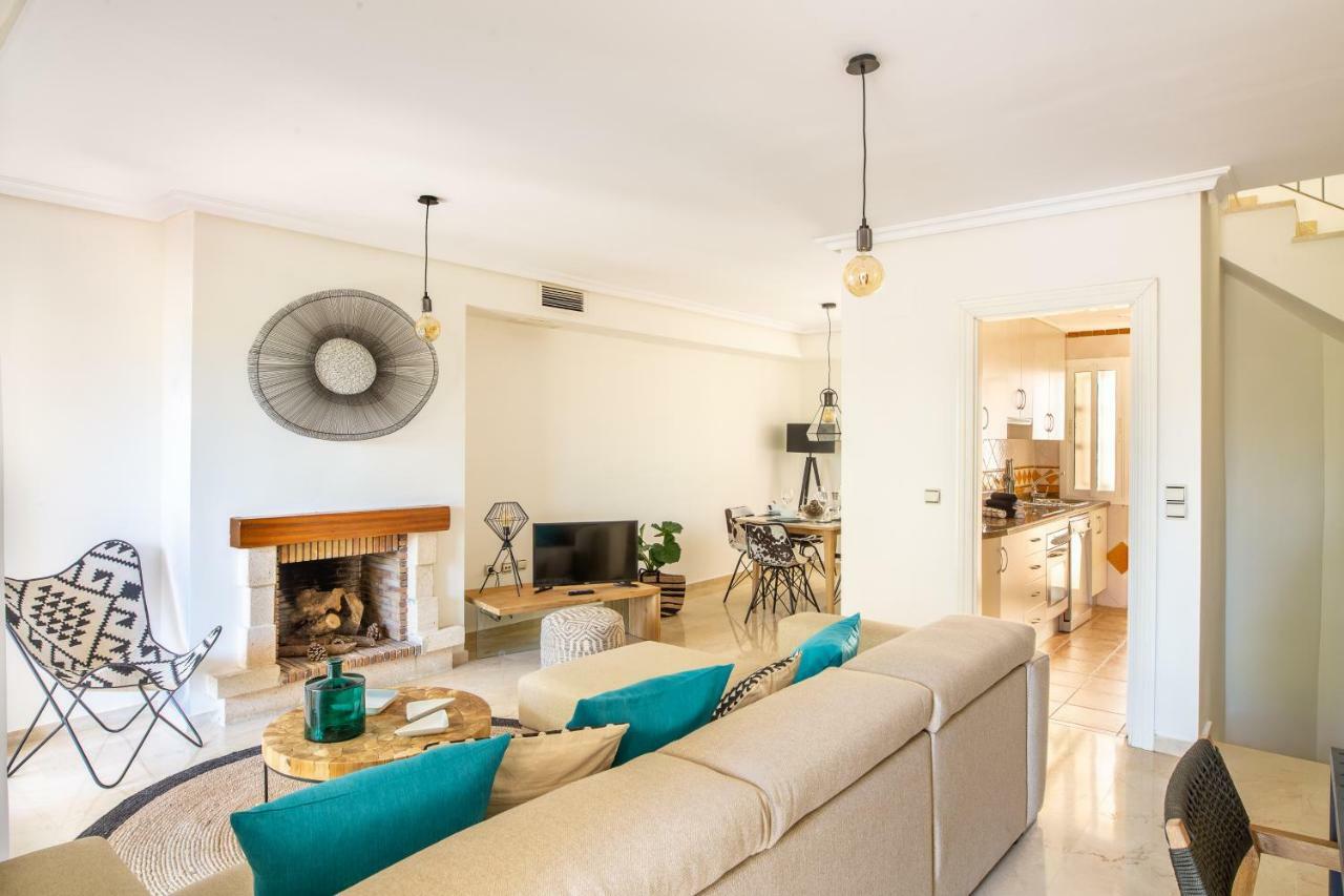 Stylish Townhouse In Beachfront Complex Marbella Buitenkant foto