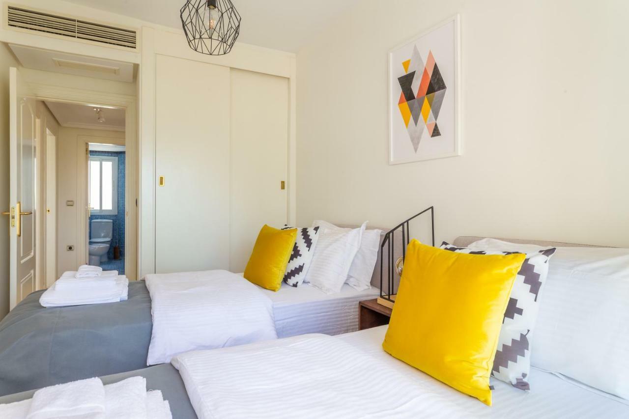 Stylish Townhouse In Beachfront Complex Marbella Buitenkant foto