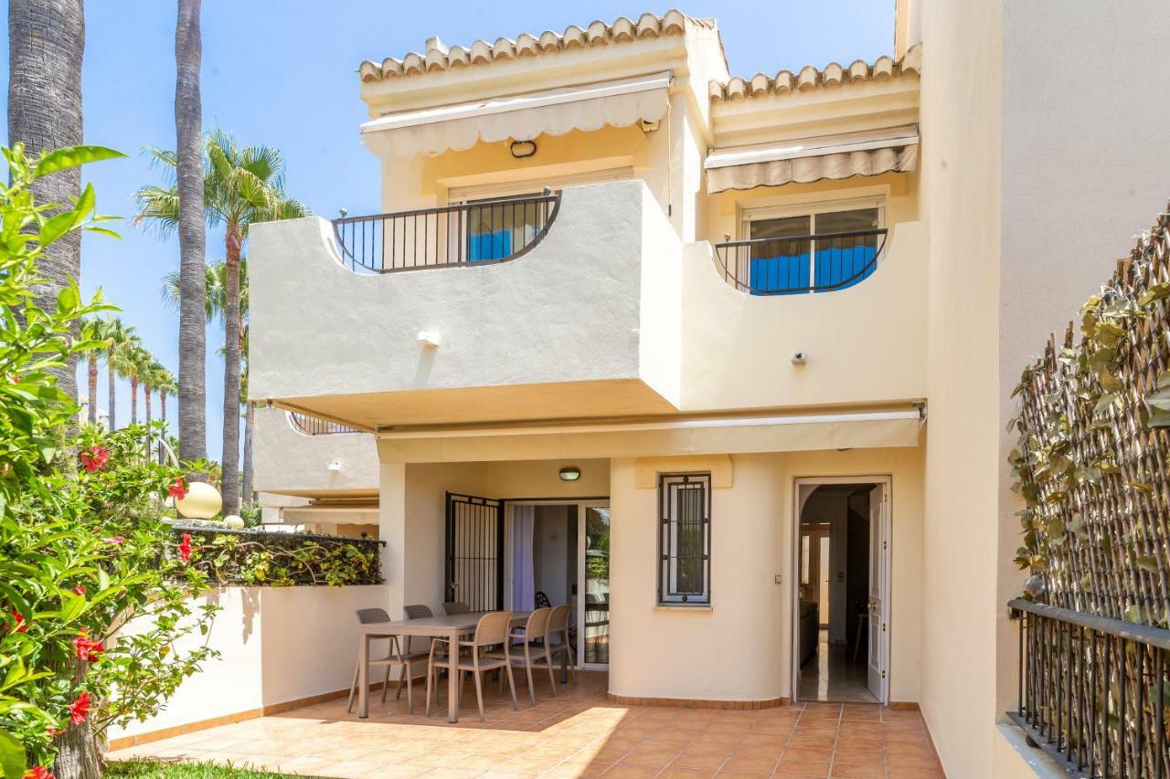 Stylish Townhouse In Beachfront Complex Marbella Buitenkant foto